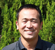 米田勝朗